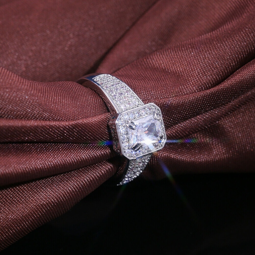 Elegant 925 Silver White Sapphire Ring New - Picture 4 of 5